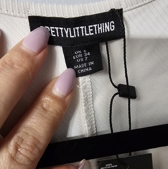 NWT Pretty Little Thing Cream Ribbed  Vest - Picture 4 of 6